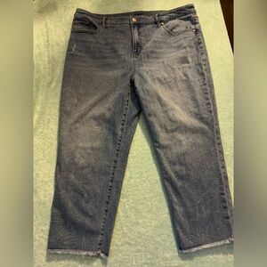 Chico's So Slimming Slim Cropped Patterned Jeans 10